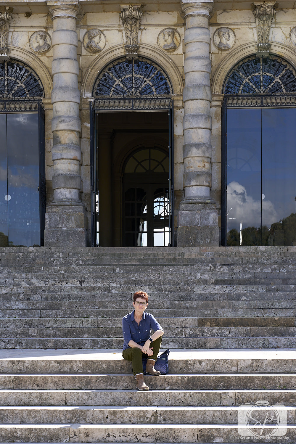 Andi at the Chateau Vaux Le Vicomte in Jambu Glasgow