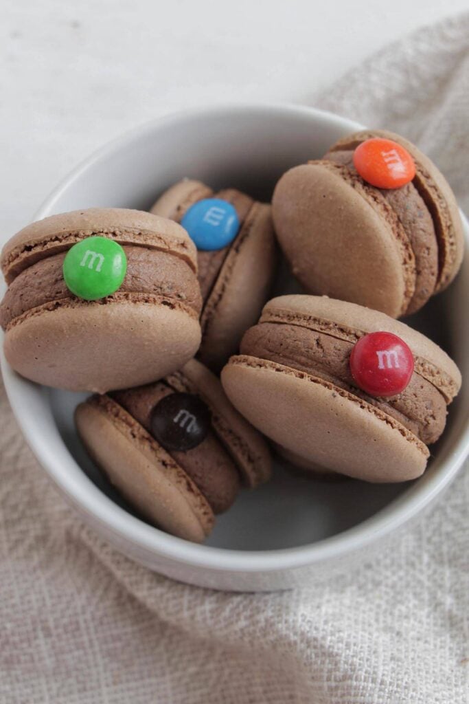 M&M Macarons