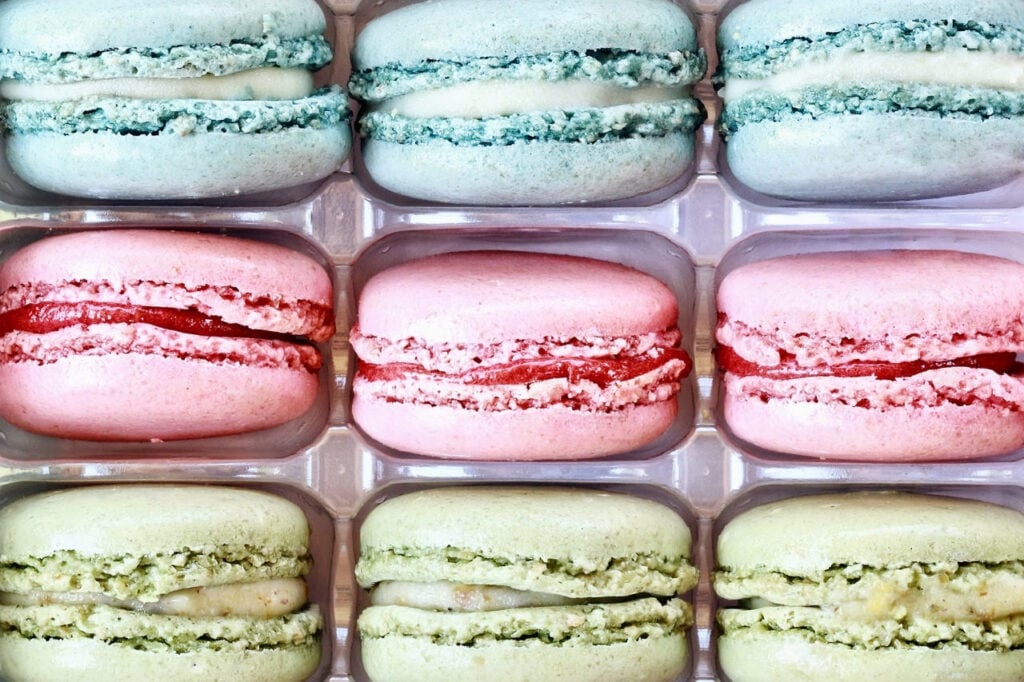 The Art of French Cookies - 25 Delightful Macaron Recipes