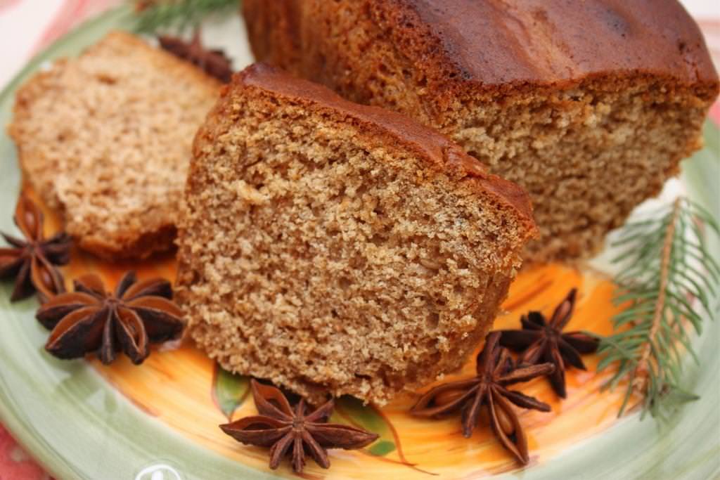 pain d’épices (spice bread)