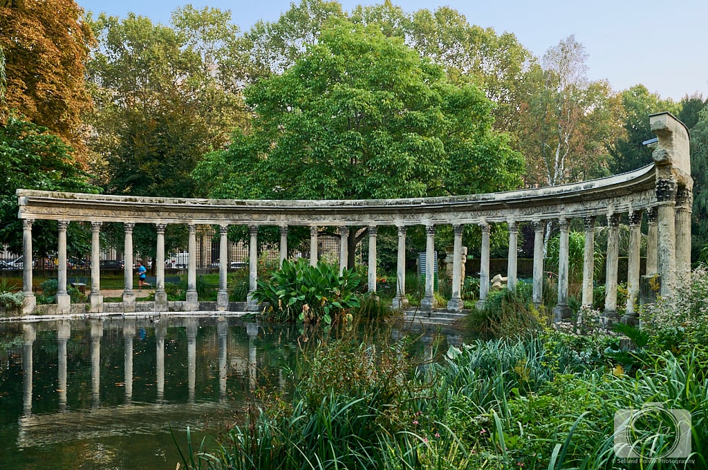 Parc Monceau in Paris 8th Arrondissement