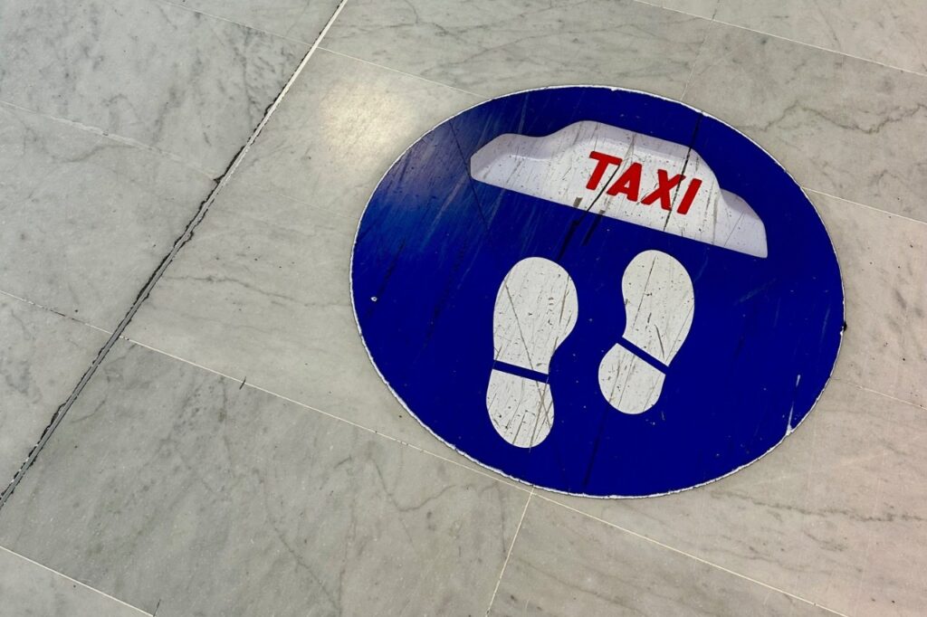 Paris CDG Taxi blue bubble