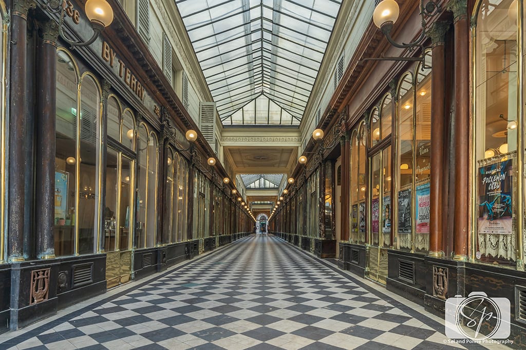 Paris-Empty-Passage