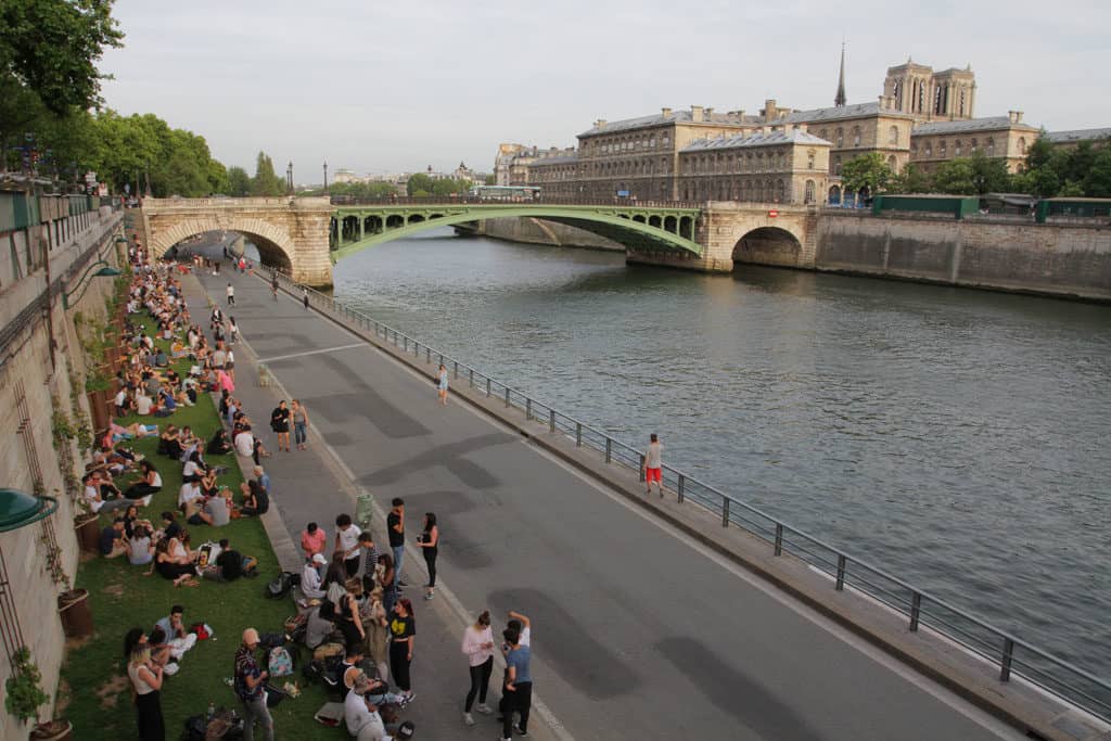 Paris Profiles – 4th Arrondissement with Charli_LesQuais