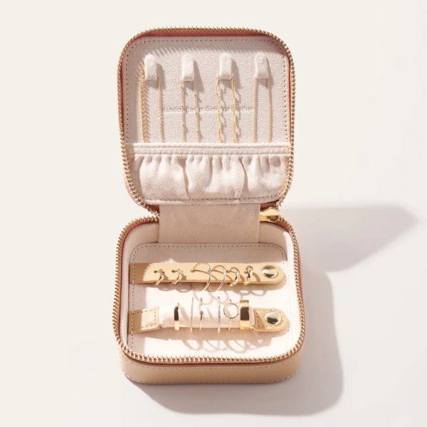 Quince Leather Jewelry Travel Case