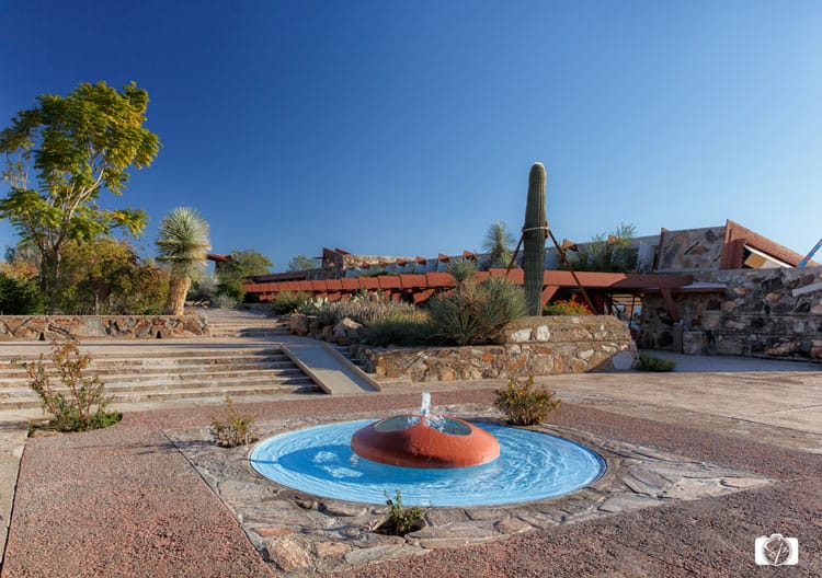 TALIESIN WEST-Courtyard-School