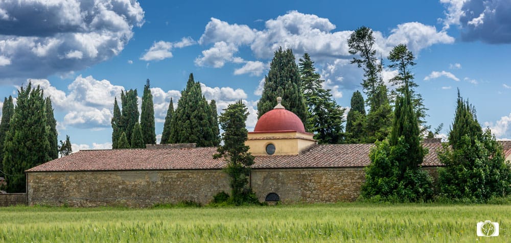 Home in the Rural Hills of Tuscany Italy