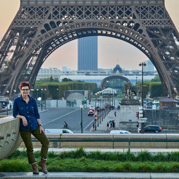 woman at the trocadero in paris
